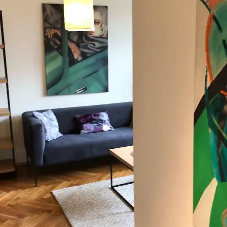 Cosy With Amazing View Apartment